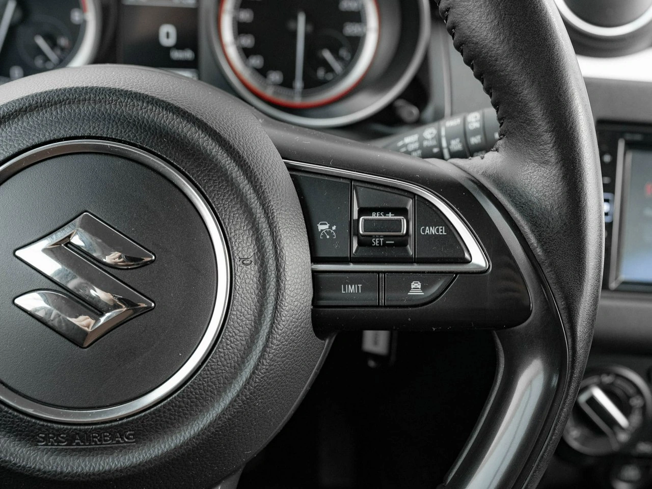 Suzuki Swift - Zdjęcie 14