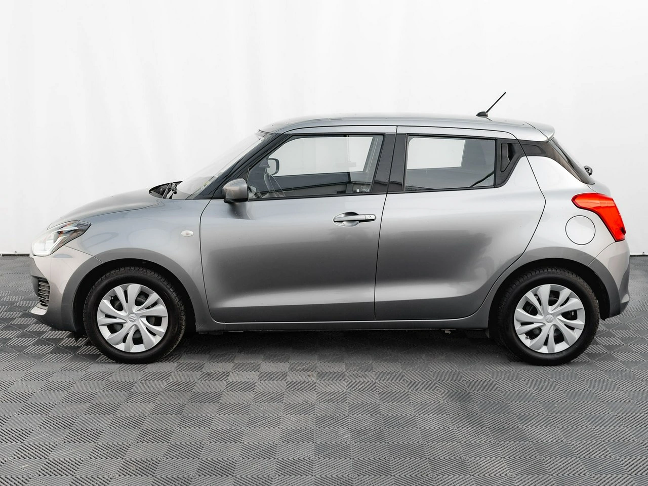 Suzuki Swift - Zdjęcie 7