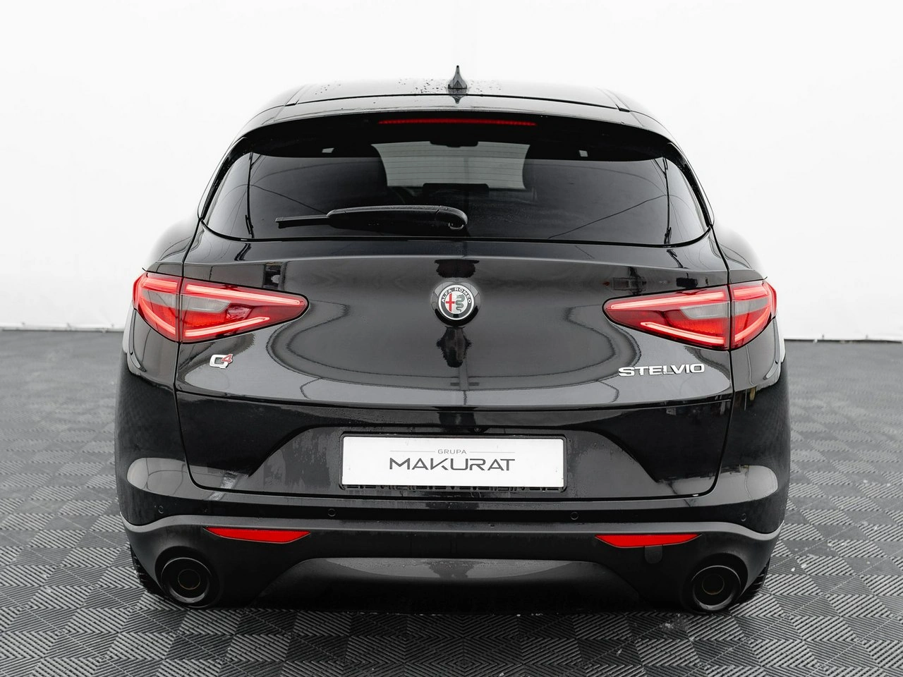Alfa Romeo Stelvio - Zdjęcie 9