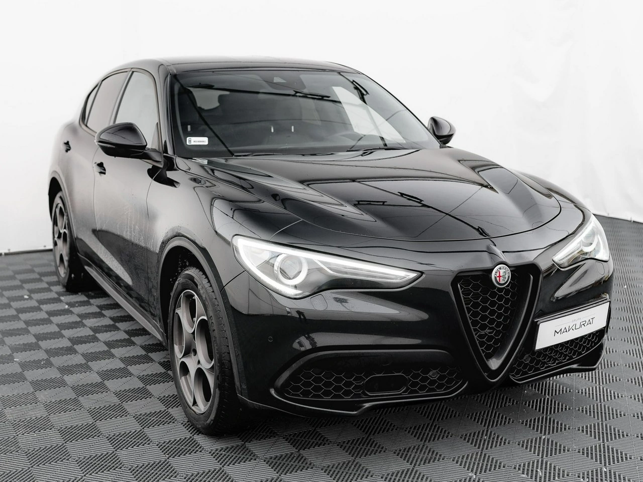Alfa Romeo Stelvio - Zdjęcie 2