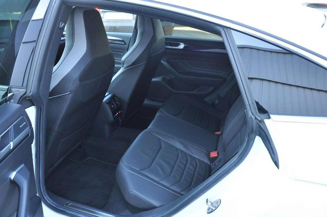 Volkswagen Arteon - Zdjęcie 30