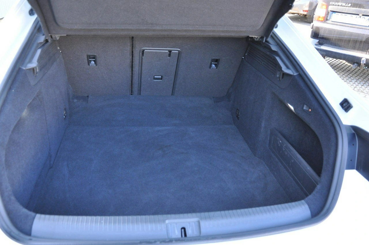 Volkswagen Arteon - Zdjęcie 36