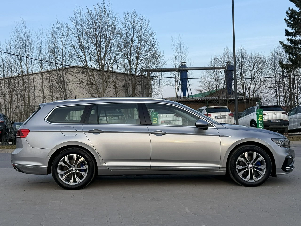 Volkswagen Passat - Zdjęcie 11