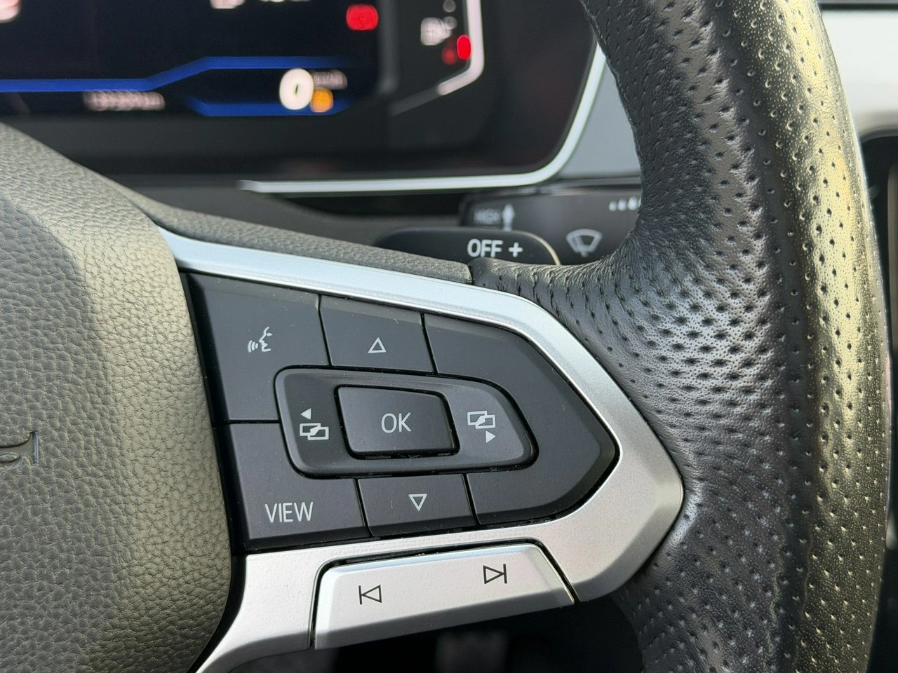 Volkswagen Passat - Zdjęcie 23