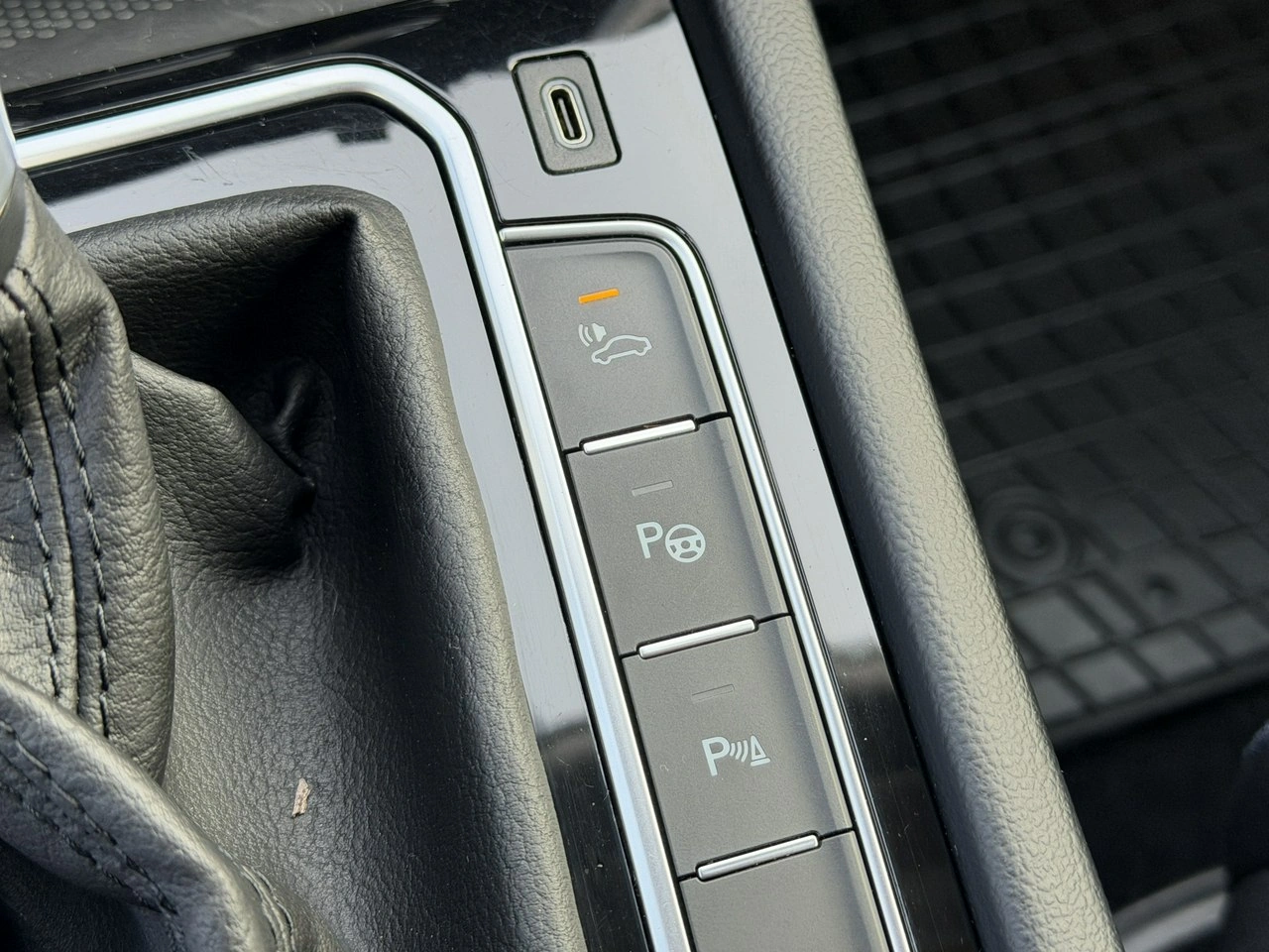 Volkswagen Passat - Zdjęcie 28