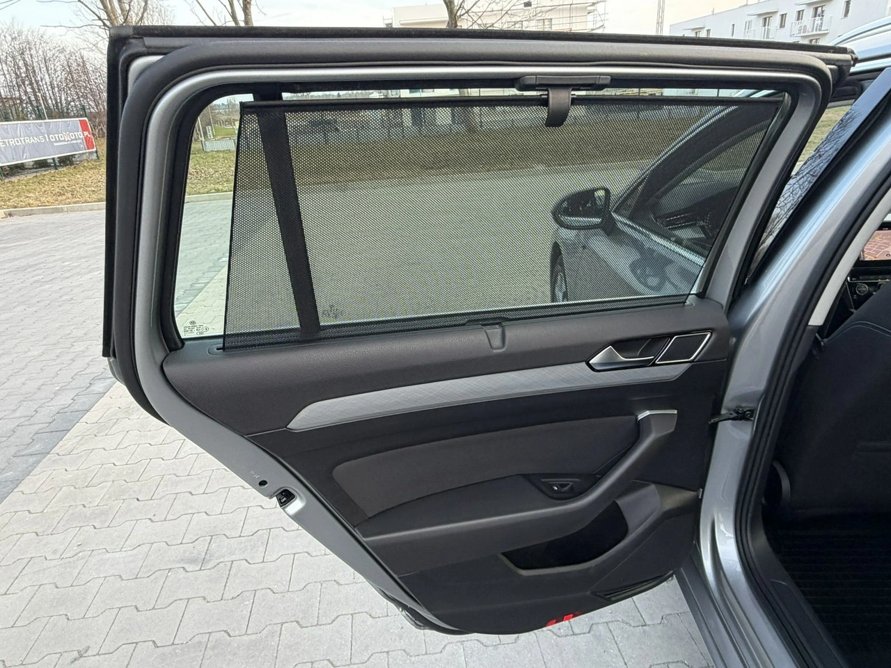 Volkswagen Passat - Zdjęcie 30