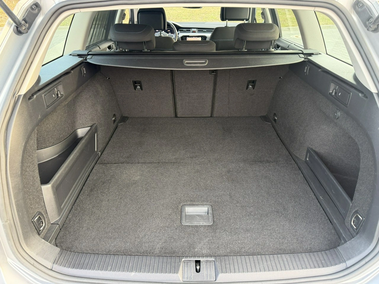 Volkswagen Passat - Zdjęcie 38