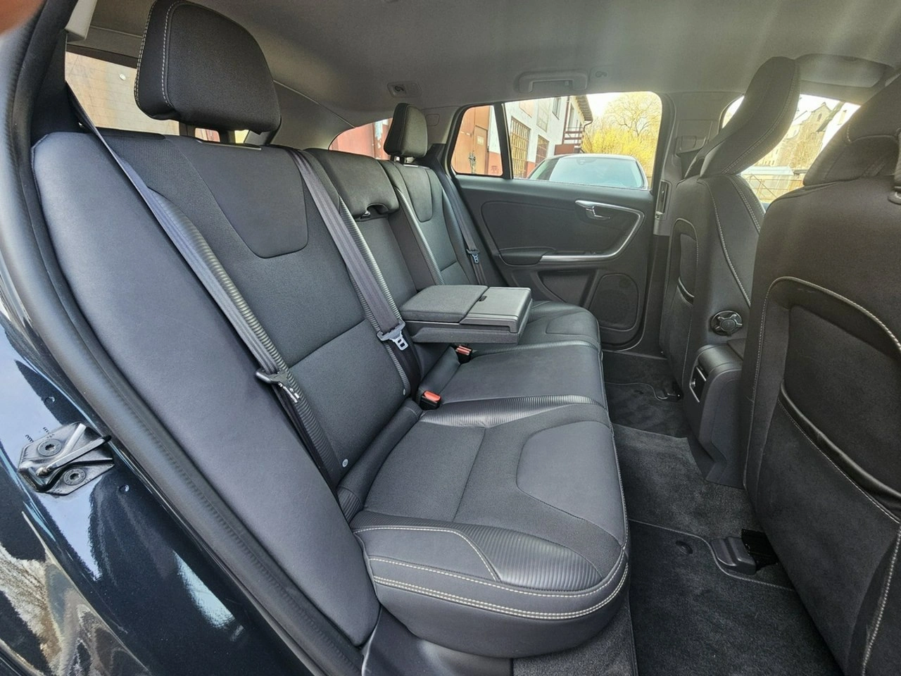 Volvo V60 - Zdjęcie 11