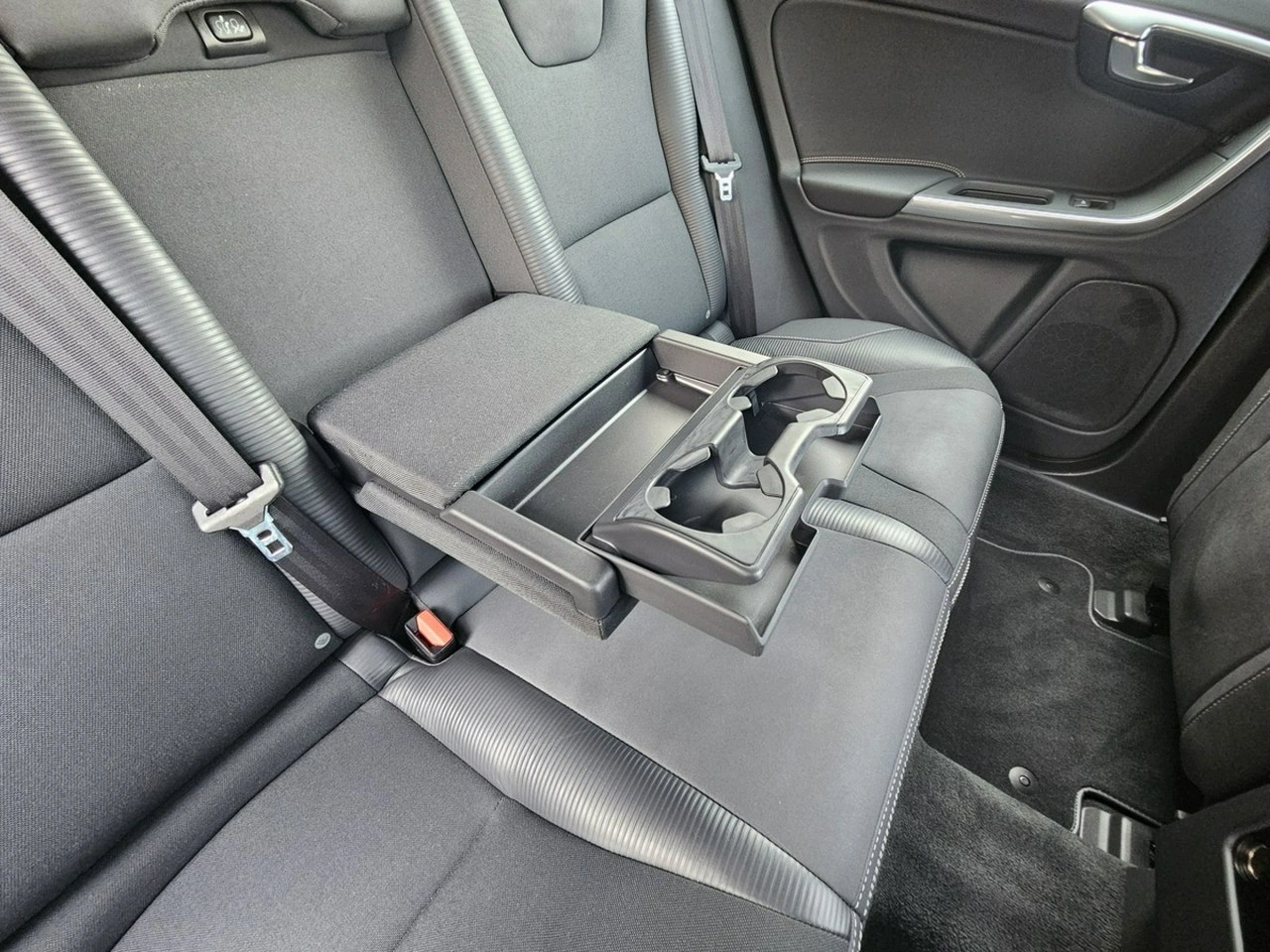 Volvo V60 - Zdjęcie 12