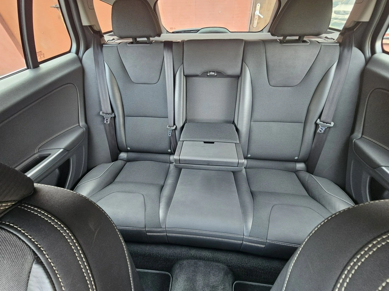 Volvo V60 - Zdjęcie 28