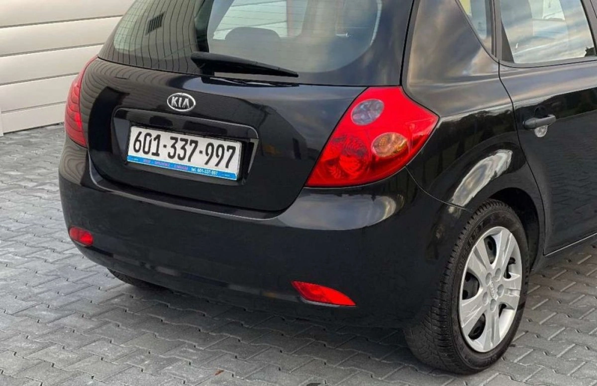 Kia Ceed - Zdjęcie 9