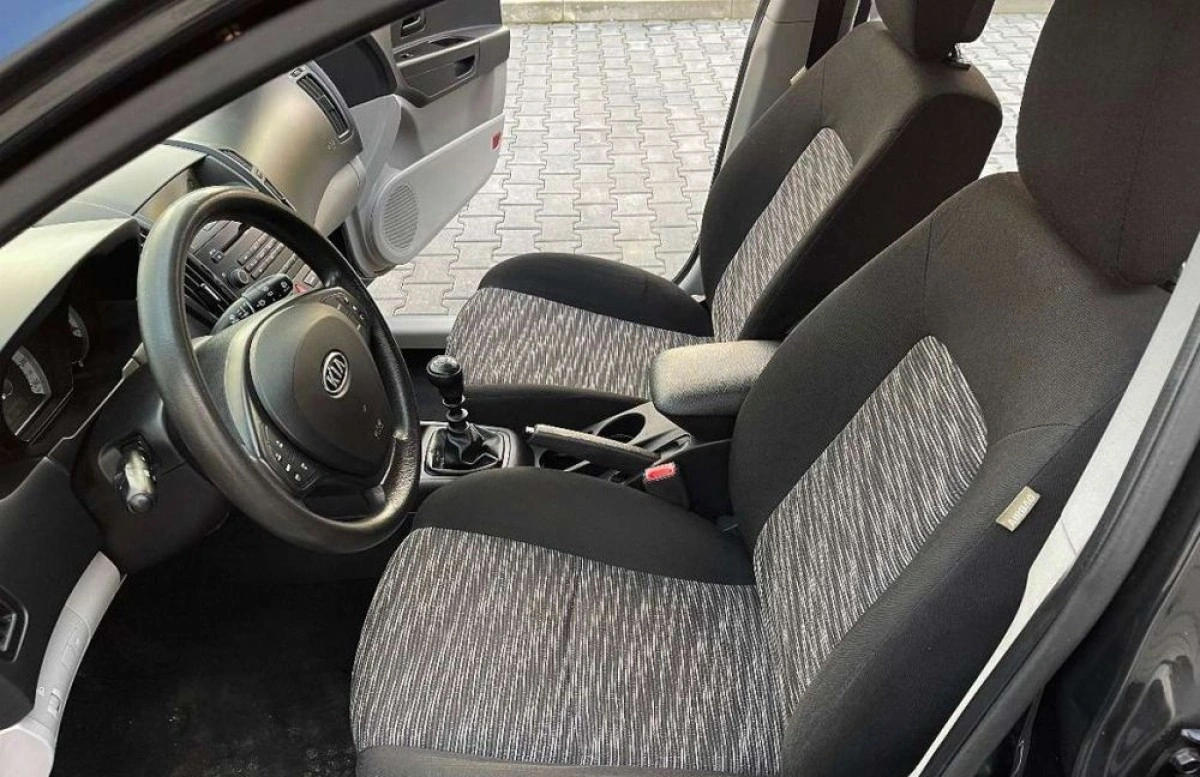 Kia Ceed - Zdjęcie 11