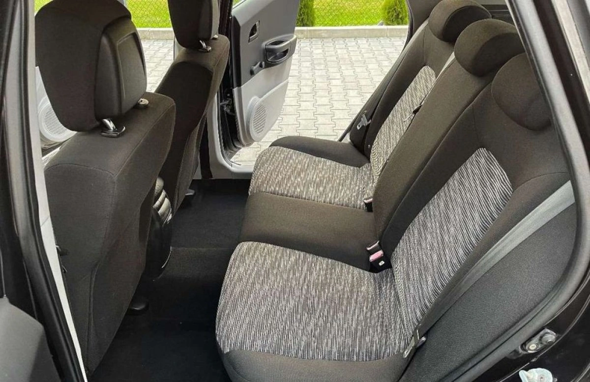 Kia Ceed - Zdjęcie 12