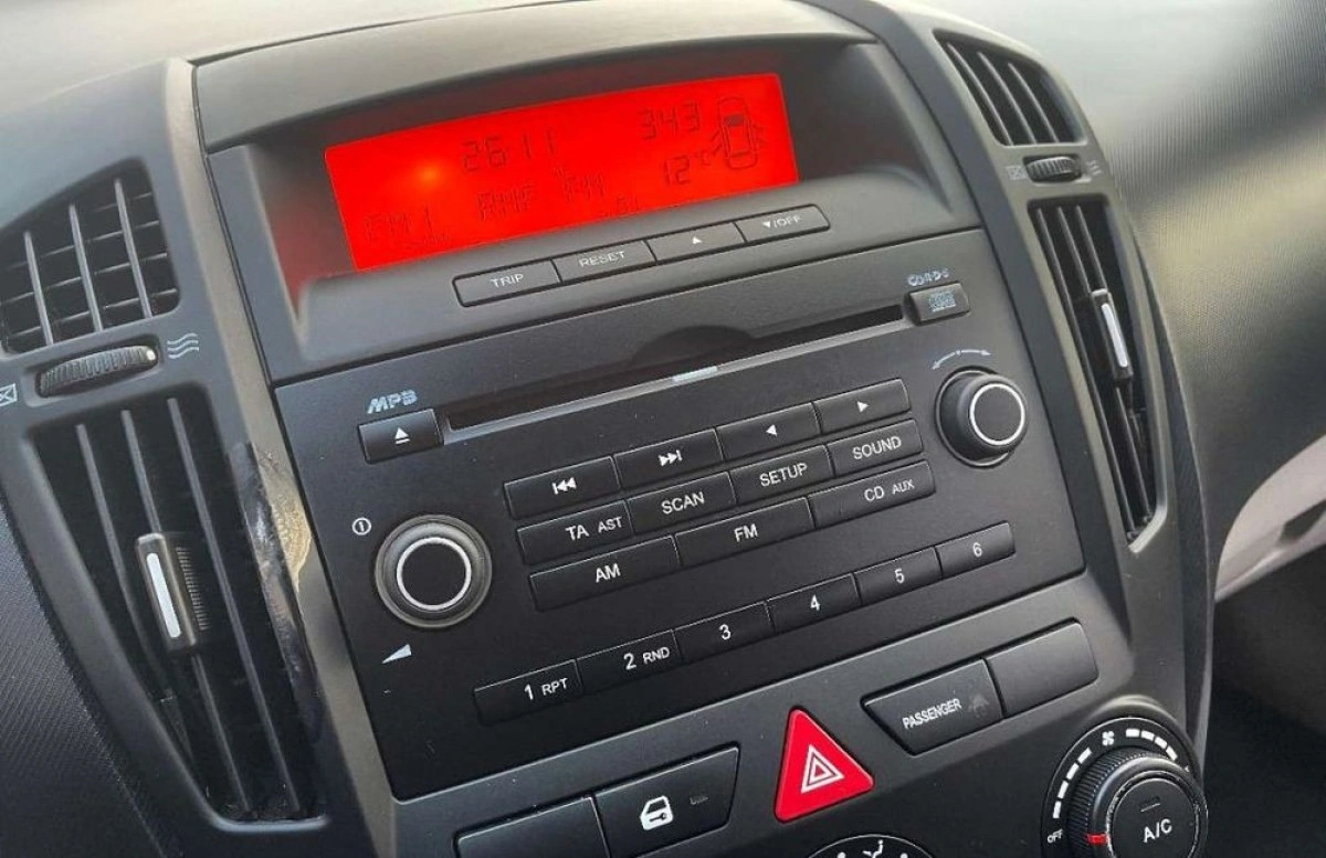 Kia Ceed - Zdjęcie 22