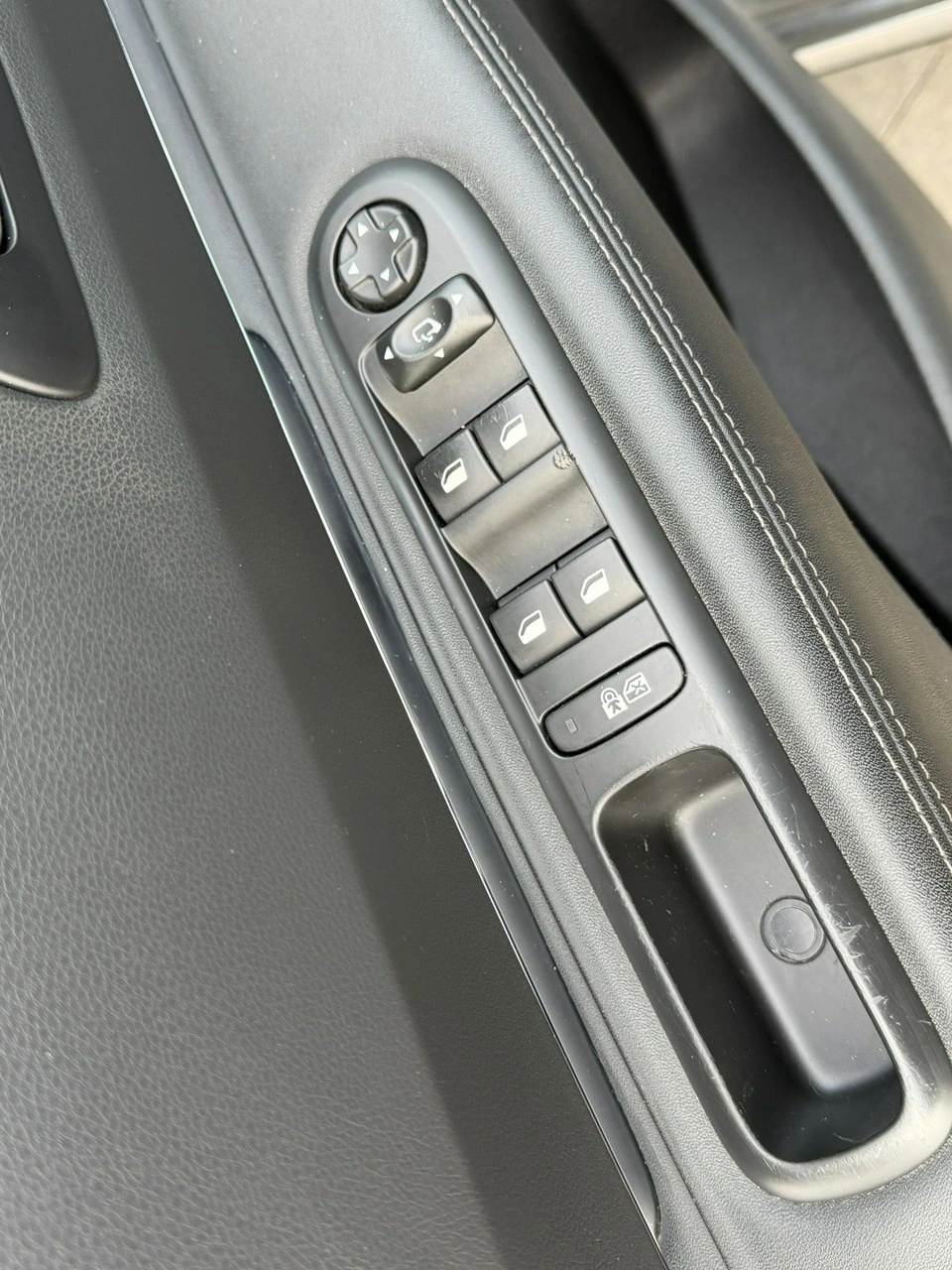 Peugeot 3008 - Zdjęcie 16