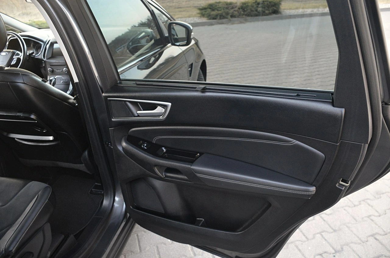 Ford S-Max - Zdjęcie 22