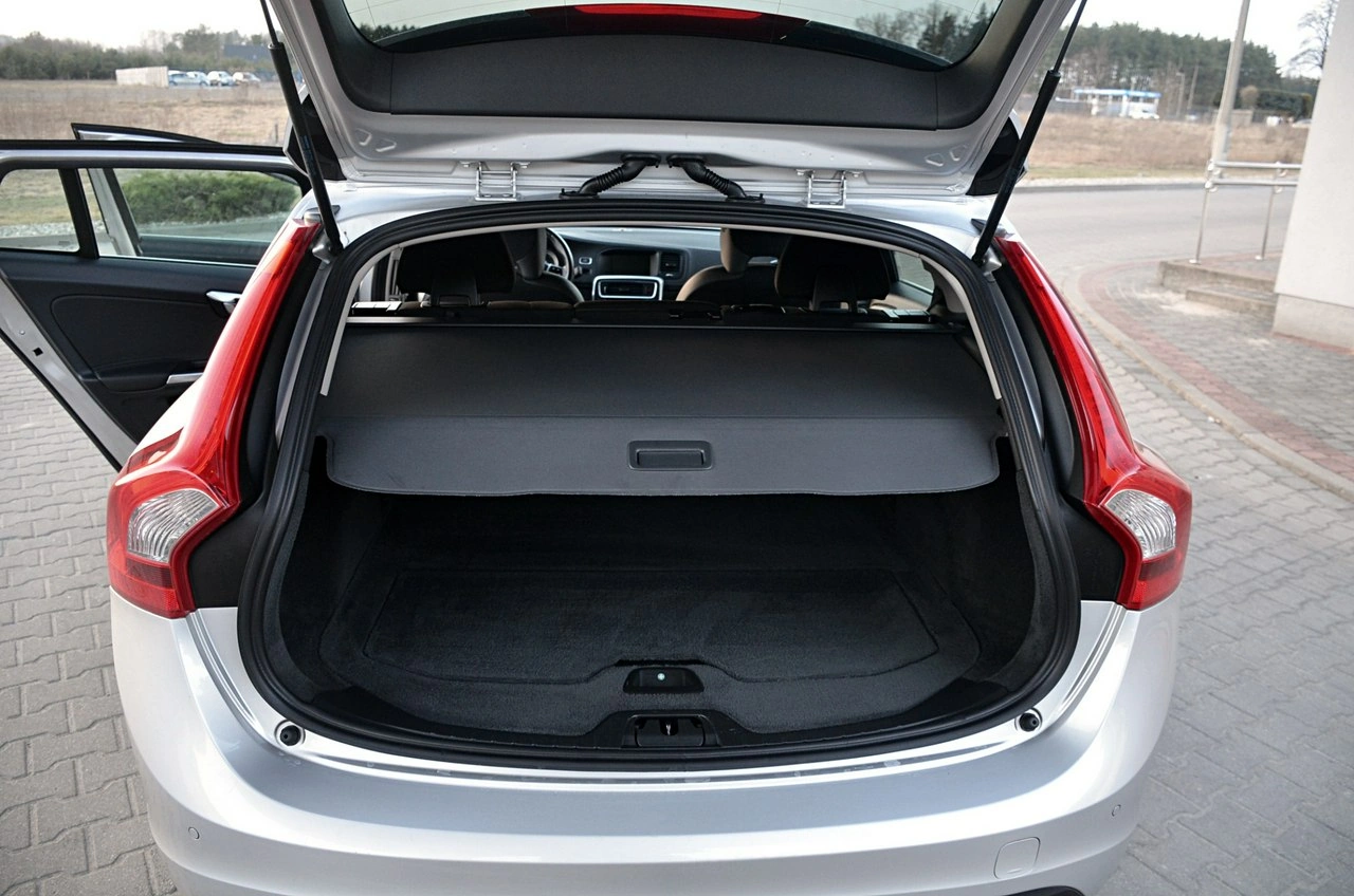 Volvo V60 - Zdjęcie 17