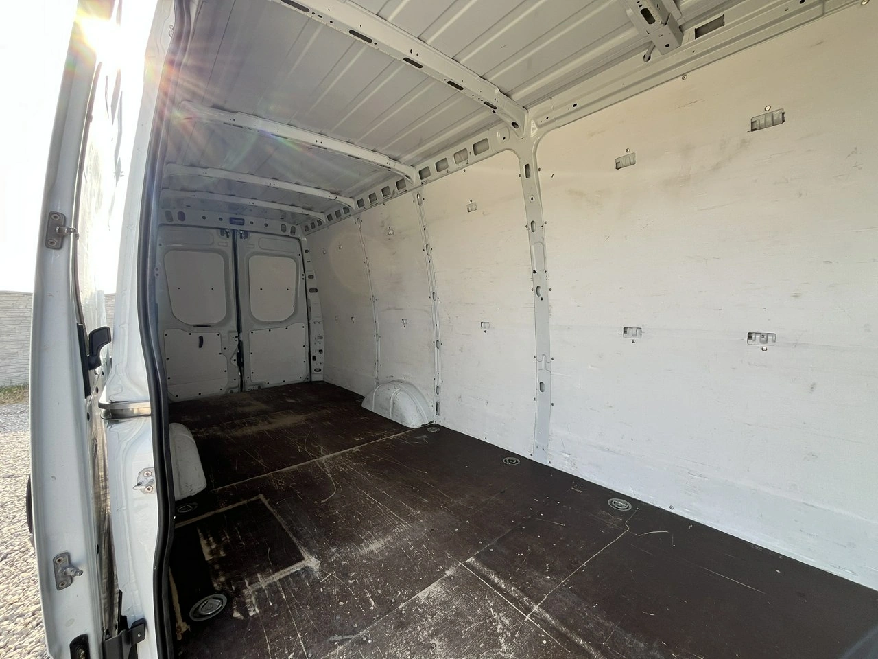 Iveco Daily - Zdjęcie 25