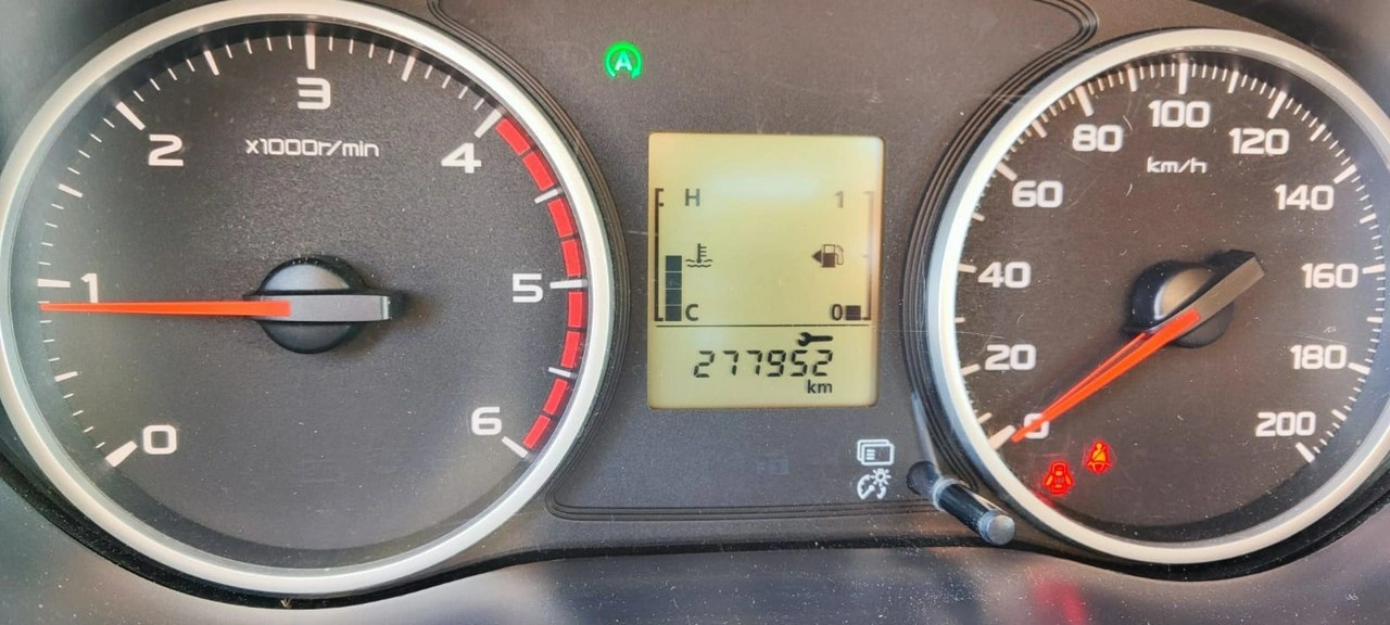 Mitsubishi L200 - Zdjęcie 15