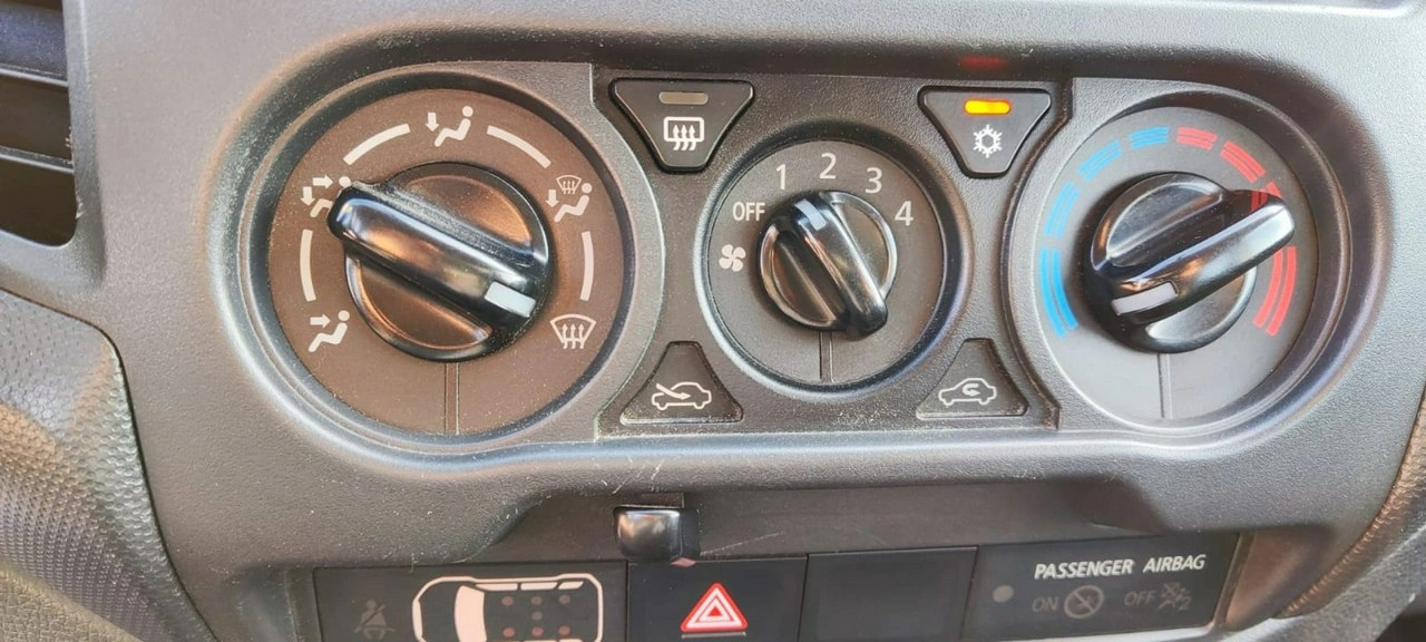 Mitsubishi L200 - Zdjęcie 17