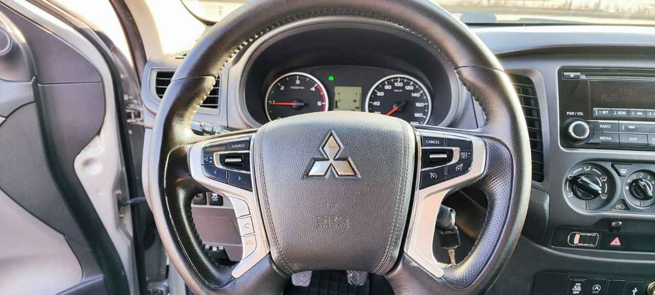 Mitsubishi L200 - Zdjęcie 20