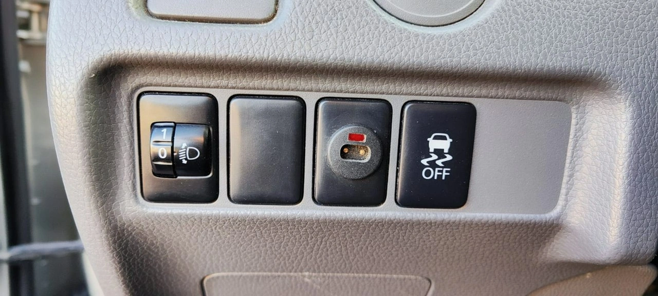 Mitsubishi L200 - Zdjęcie 22