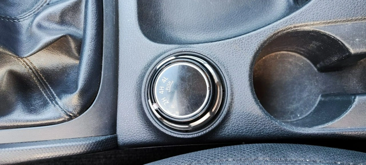 Mitsubishi L200 - Zdjęcie 25