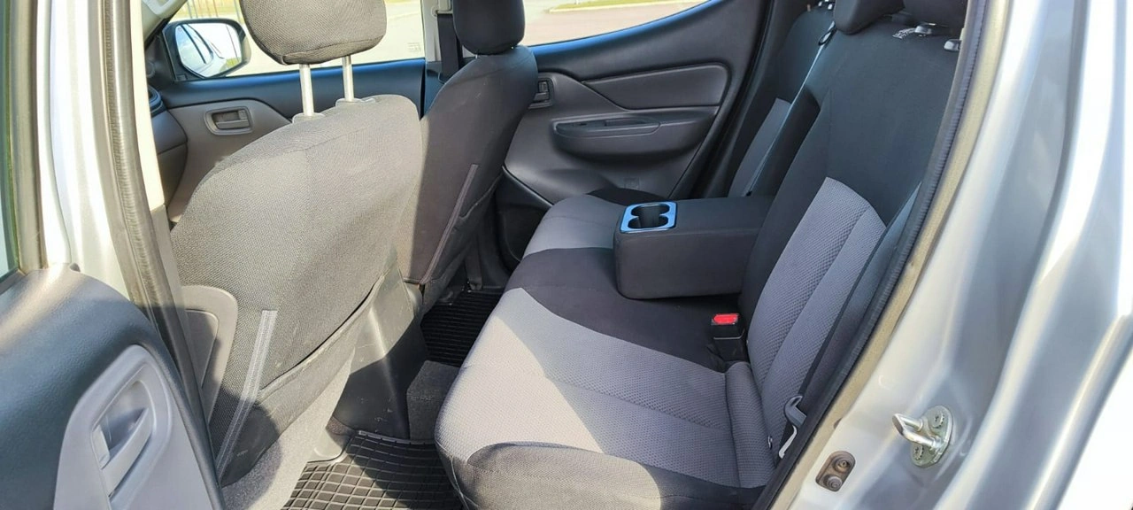 Mitsubishi L200 - Zdjęcie 37