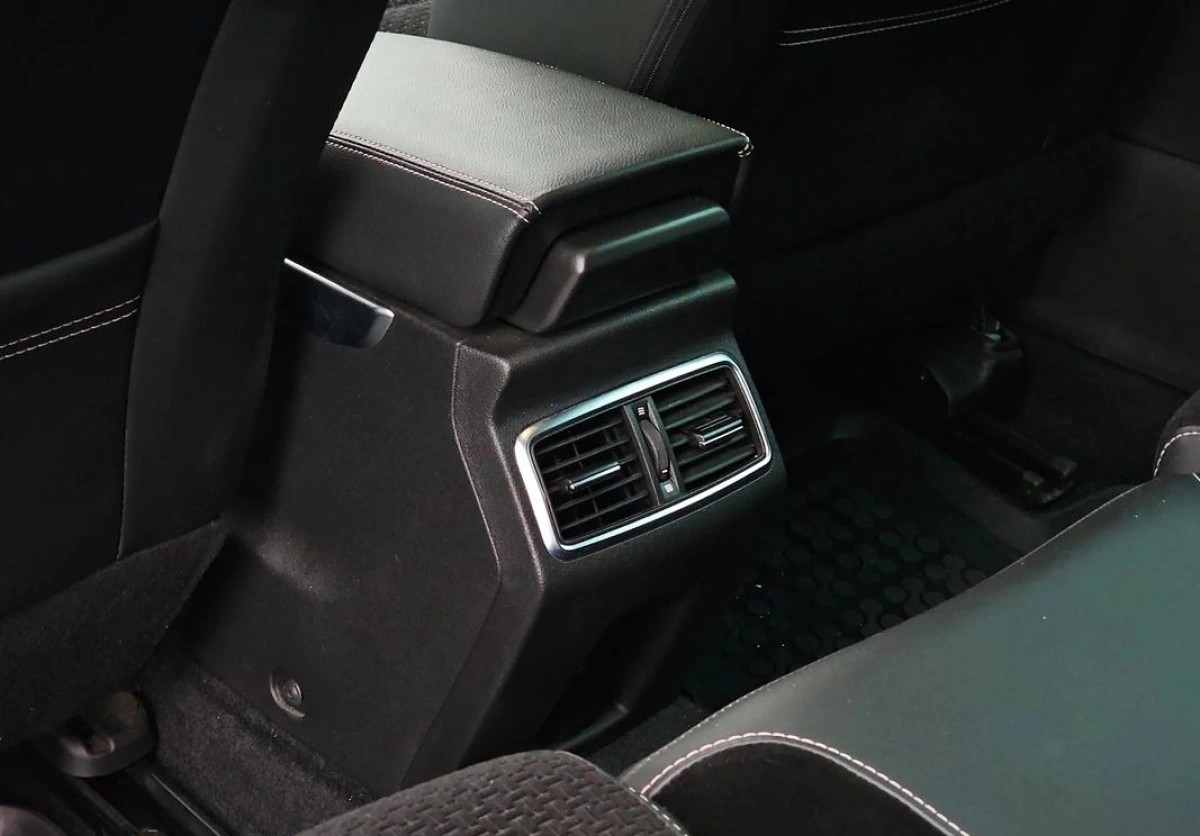 Renault Megane - Zdjęcie 28