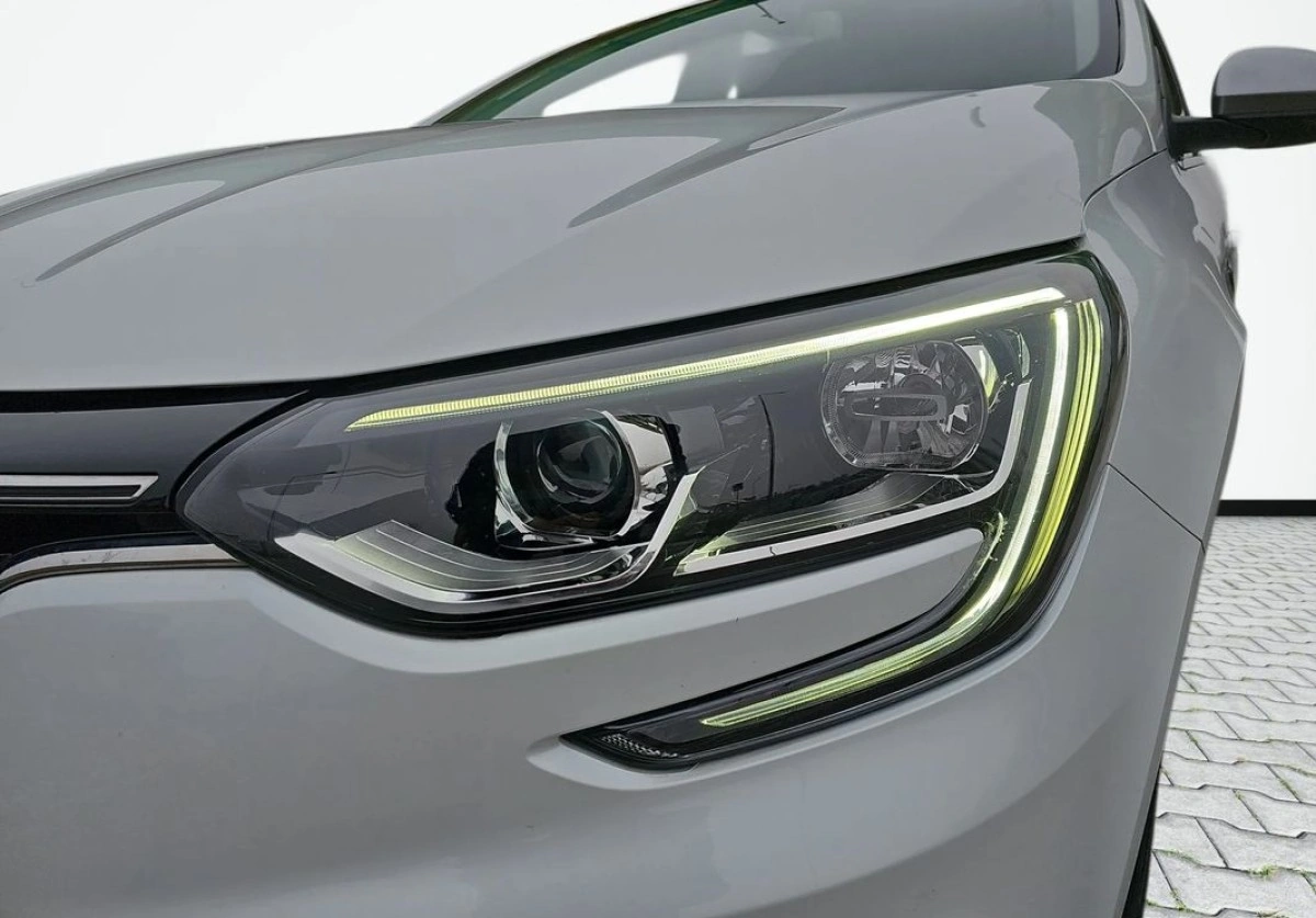 Renault Megane - Zdjęcie 33