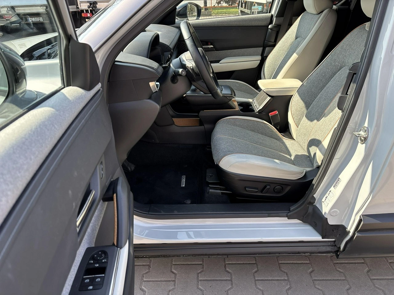 Mazda MX-30 - Zdjęcie 10