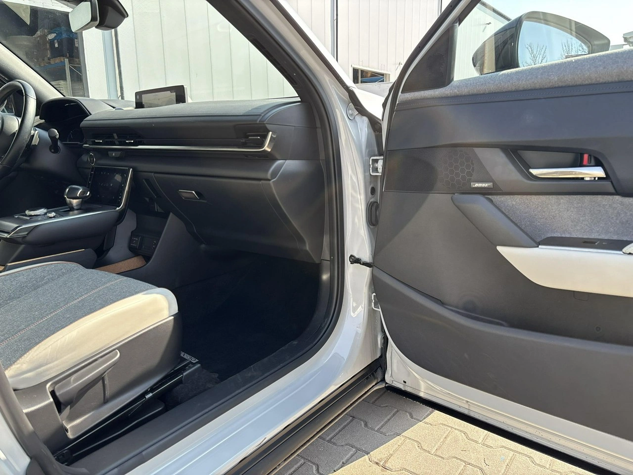 Mazda MX-30 - Zdjęcie 14