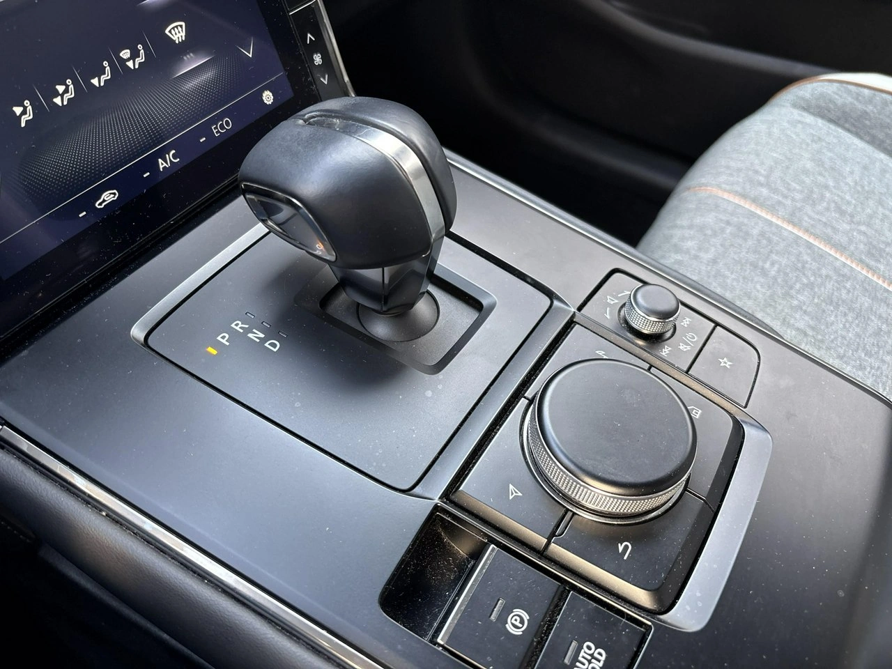 Mazda MX-30 - Zdjęcie 23