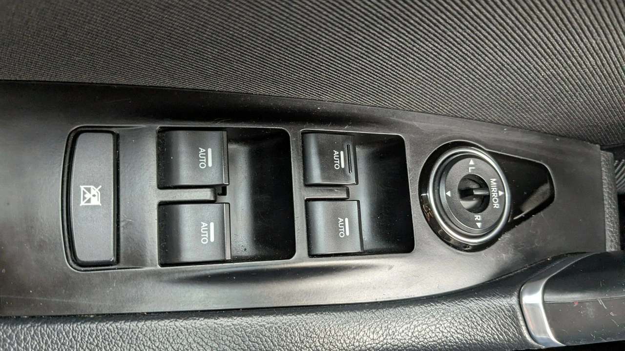 Hyundai i40 - Zdjęcie 30