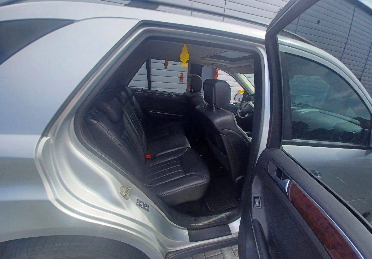 Mercedes-Benz ML - Zdjęcie 13