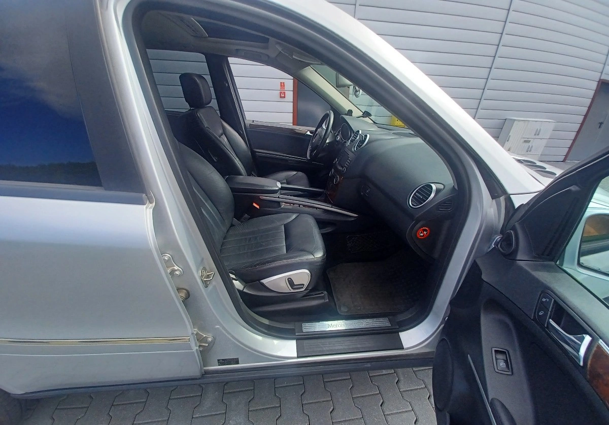 Mercedes-Benz ML - Zdjęcie 14