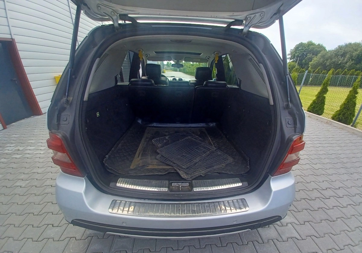 Mercedes-Benz ML - Zdjęcie 12