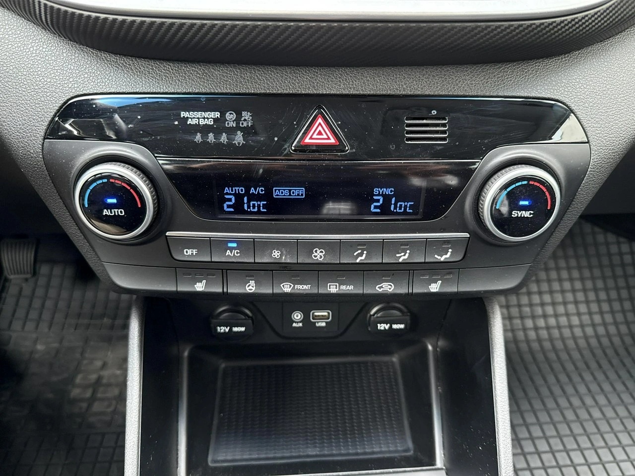 Hyundai Tucson - Zdjęcie 19