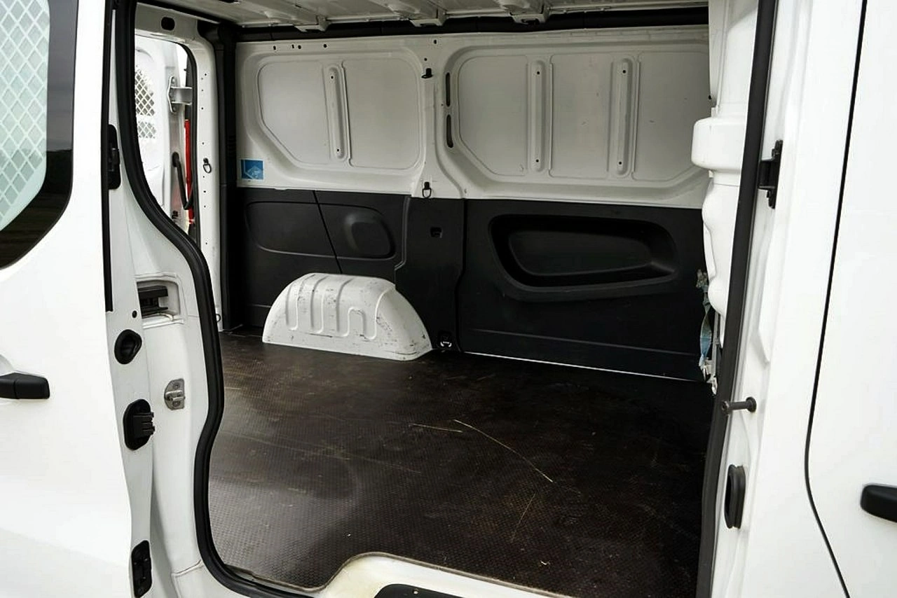 Renault Trafic - Zdjęcie 23