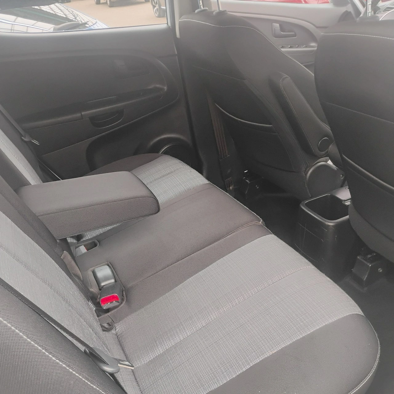 Kia Venga - Zdjęcie 28