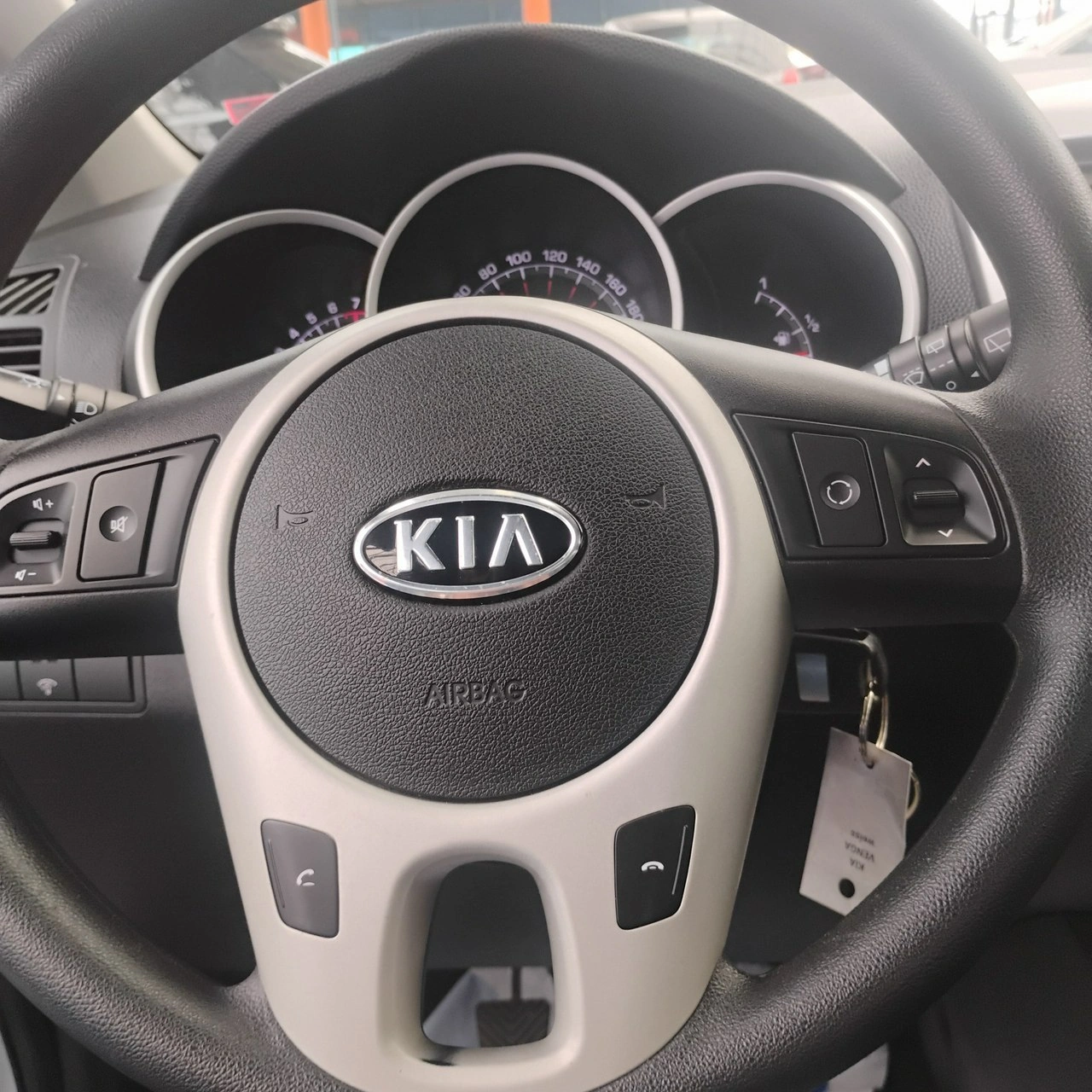 Kia Venga - Zdjęcie 11