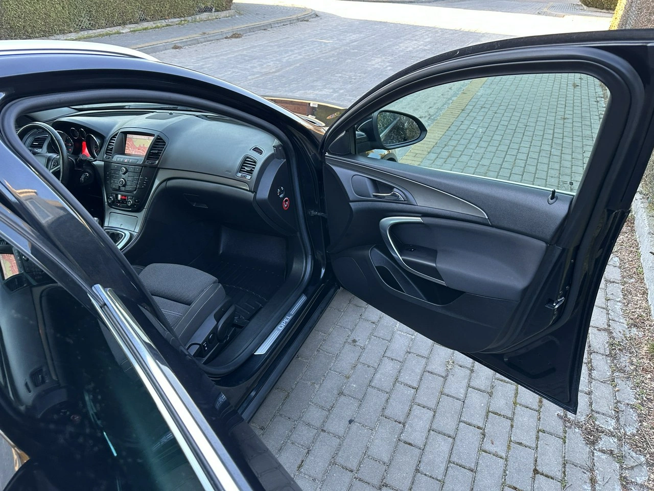 Opel Insignia - Zdjęcie 11