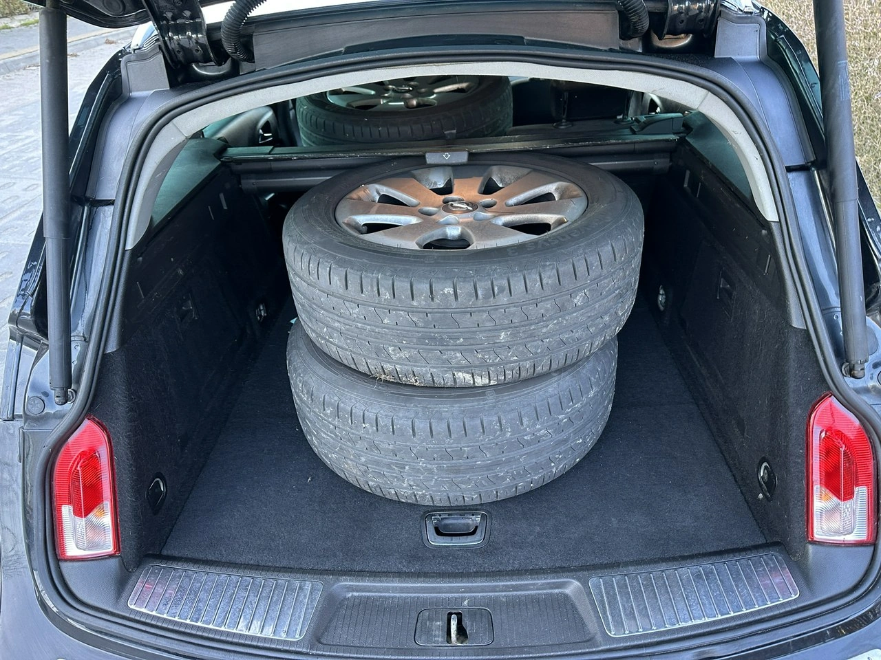 Opel Insignia - Zdjęcie 12