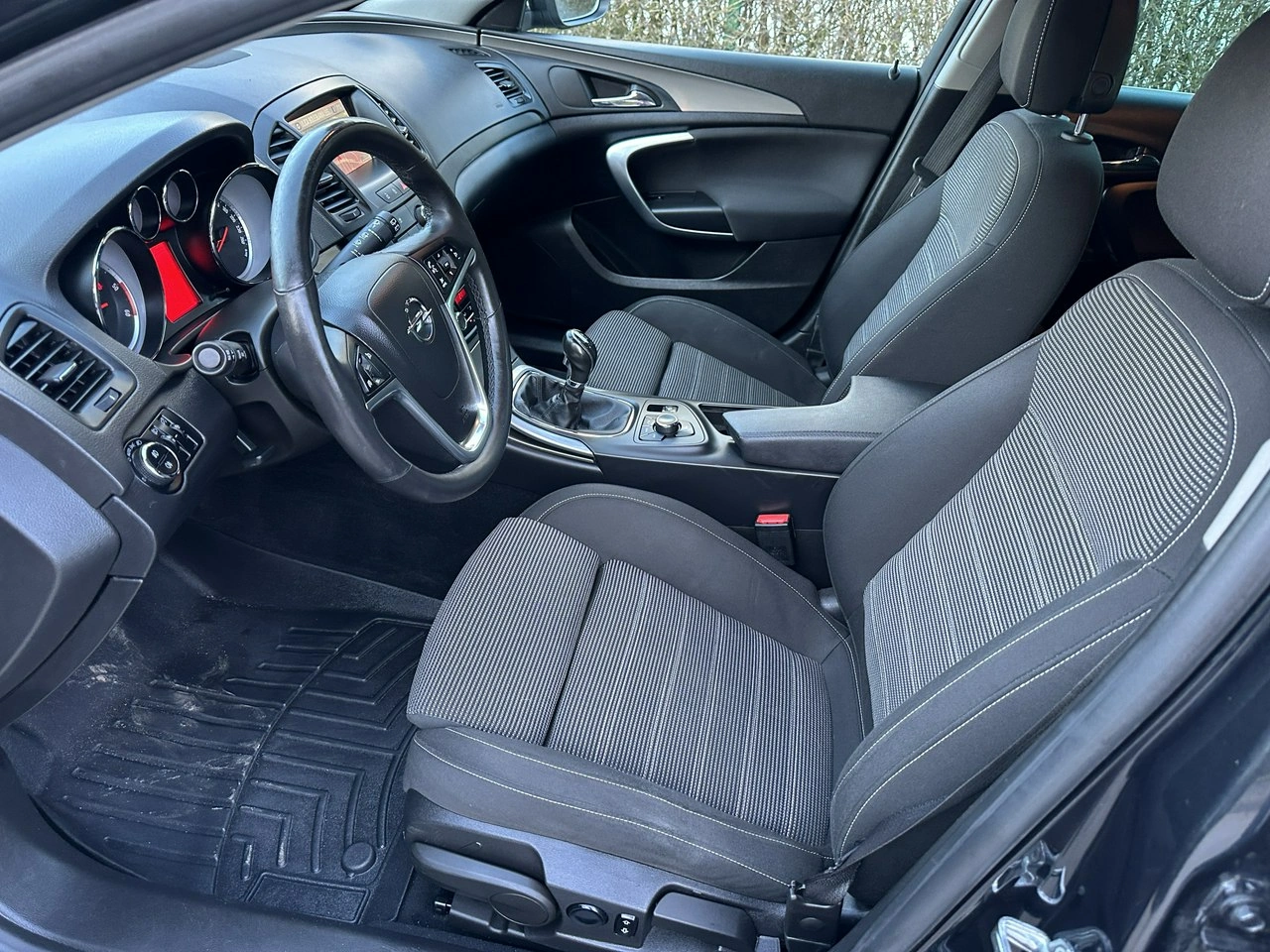 Opel Insignia - Zdjęcie 15