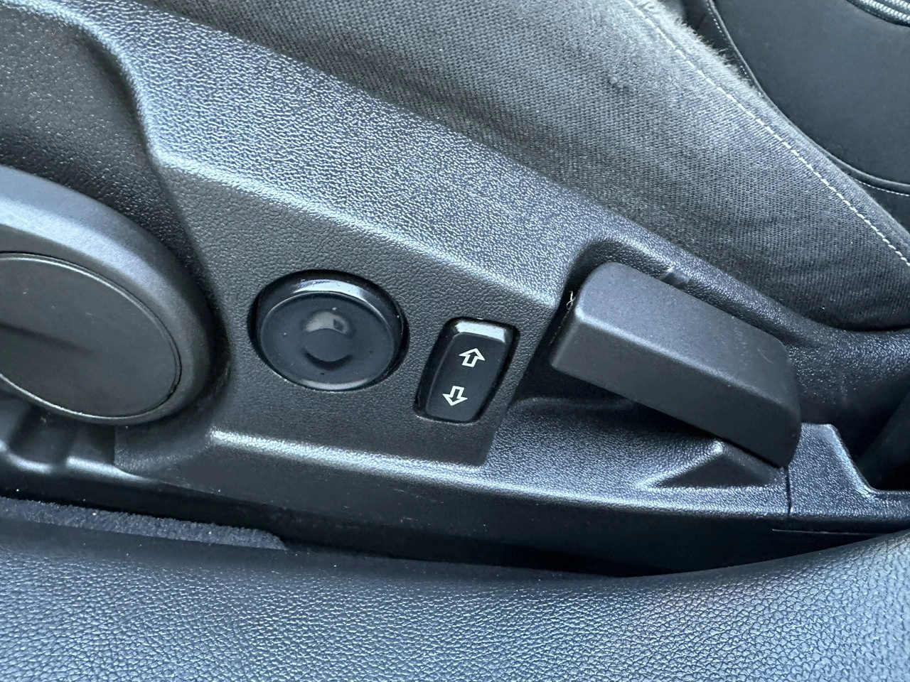 Opel Insignia - Zdjęcie 16