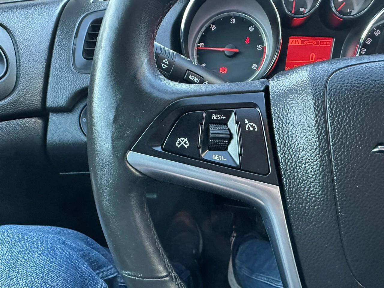 Opel Insignia - Zdjęcie 18