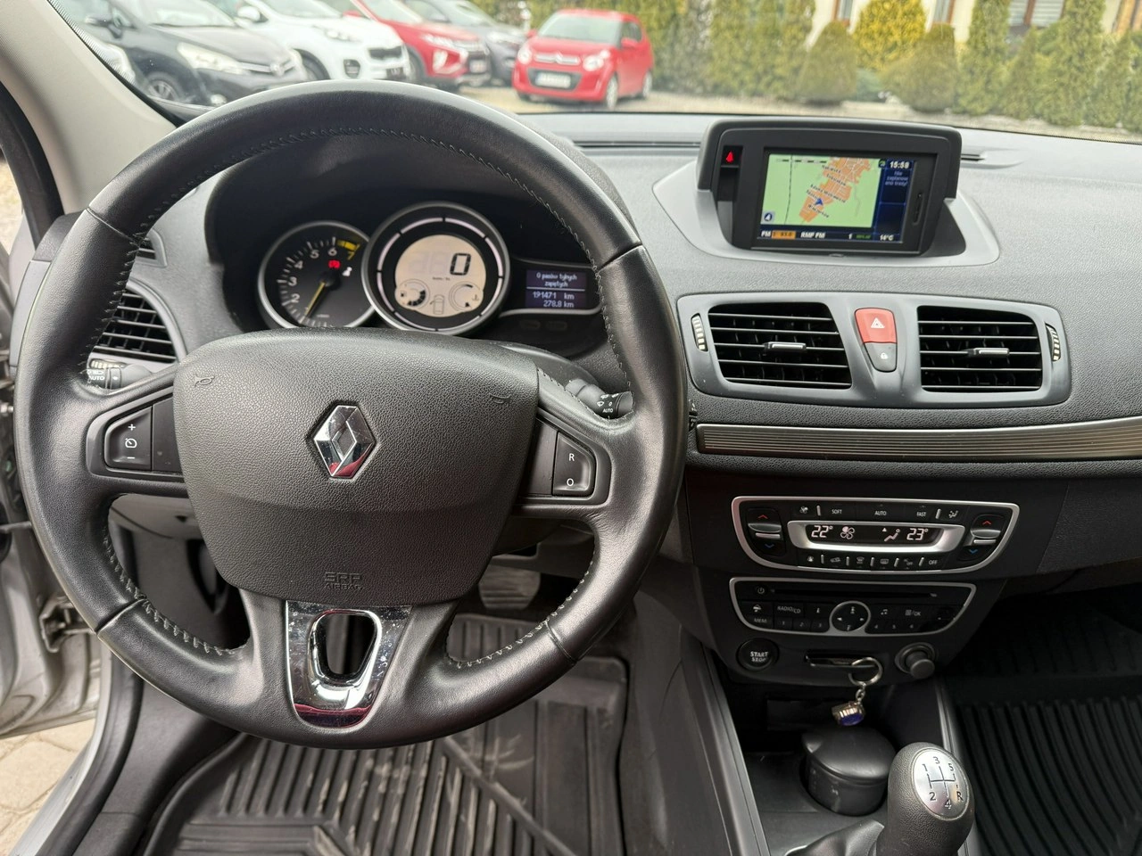 Renault Megane - Zdjęcie 16