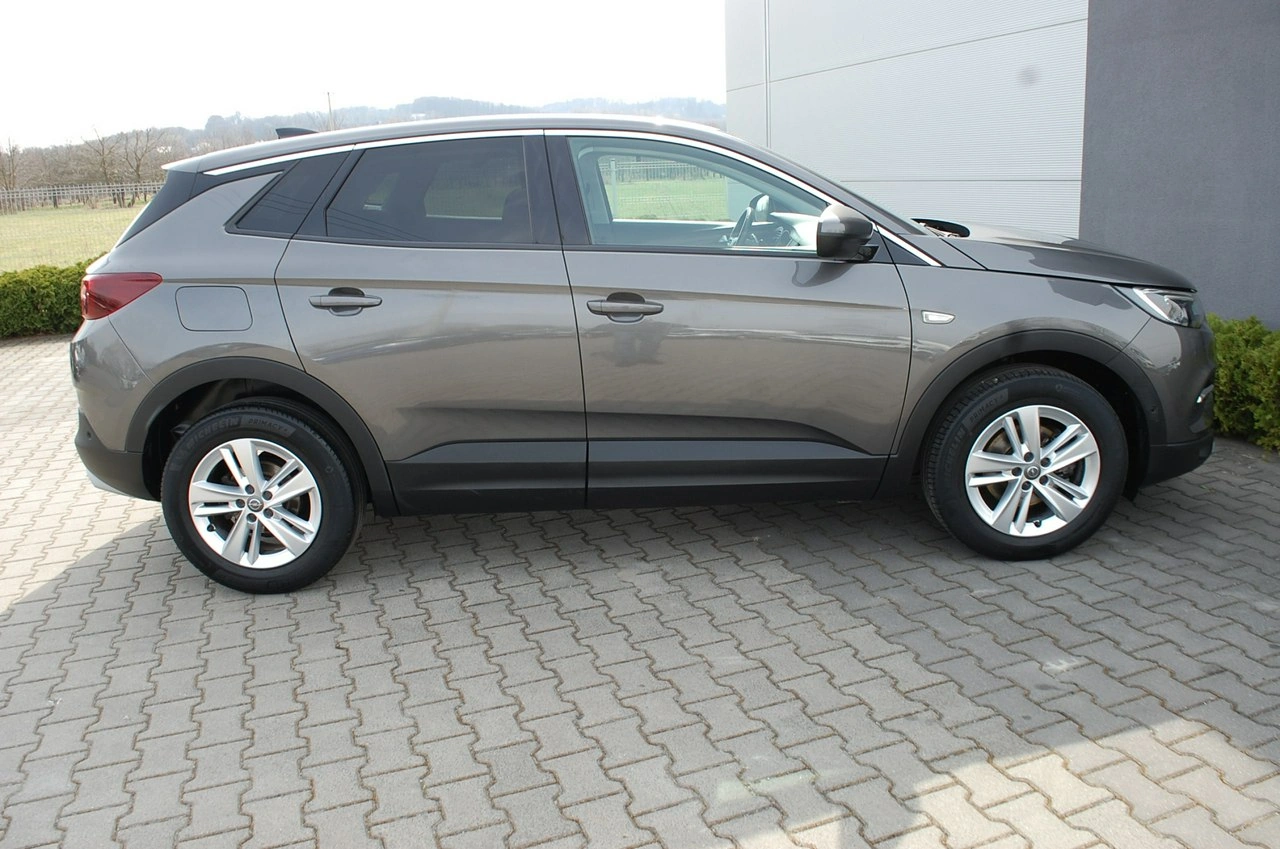Opel Grandland X - Zdjęcie 18