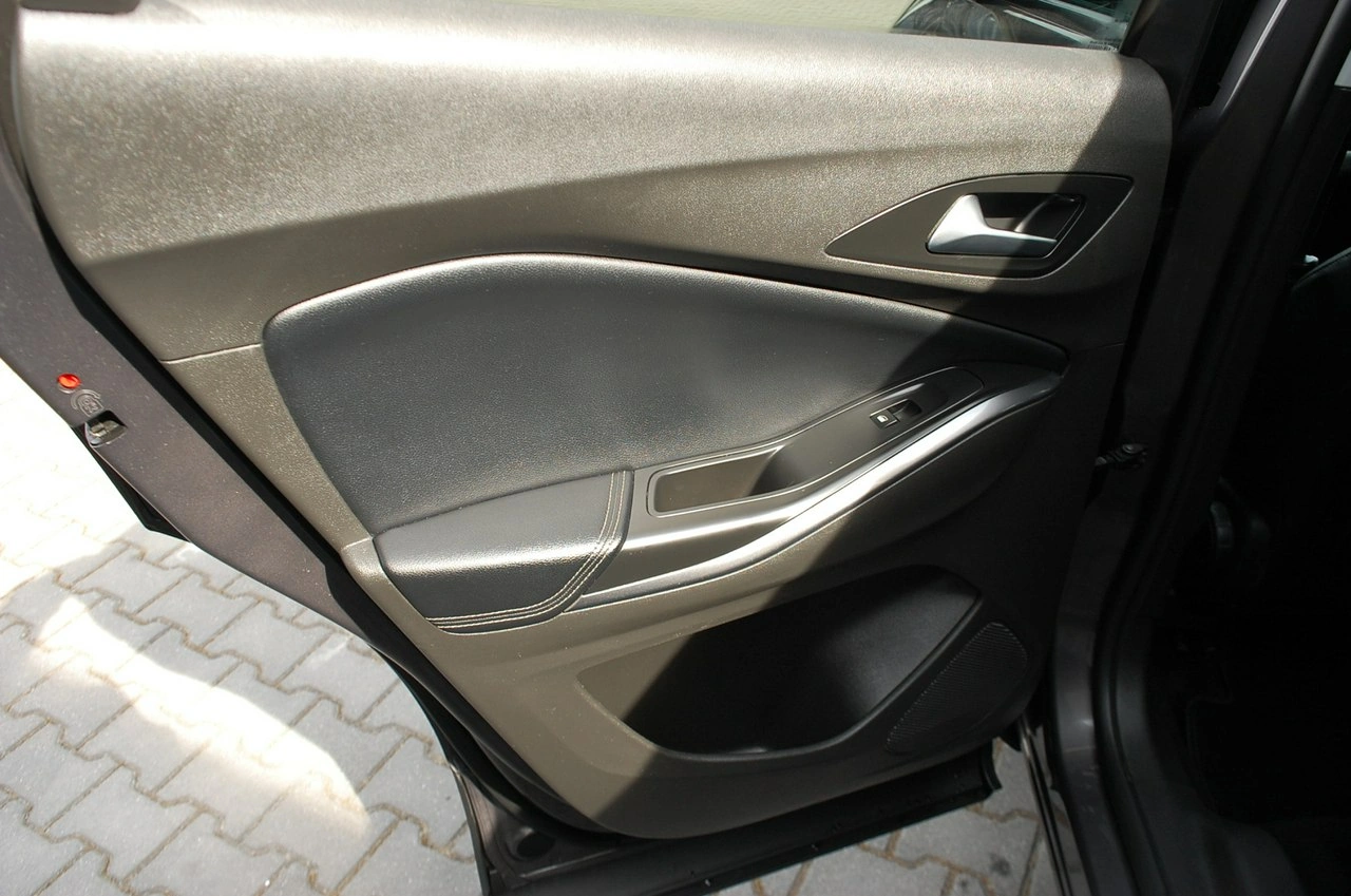 Opel Grandland X - Zdjęcie 28