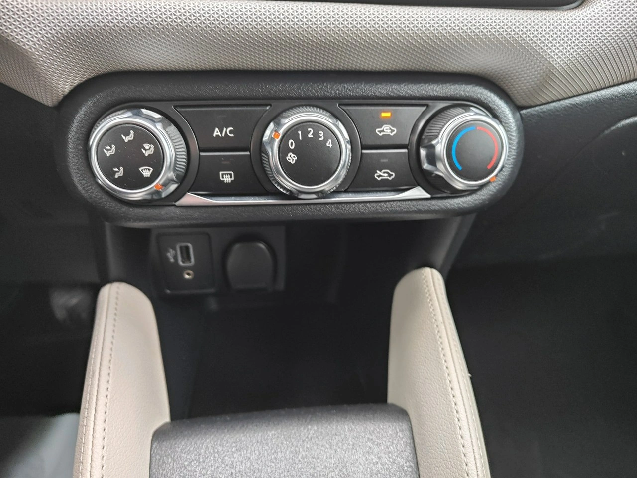 Nissan Micra - Zdjęcie 11